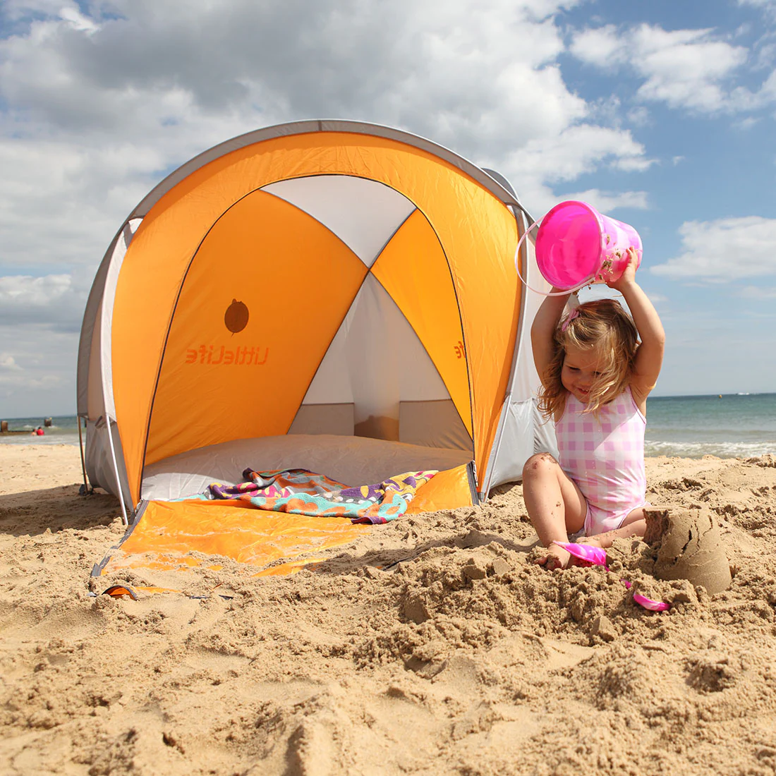Family Beach Shelter - Image 9